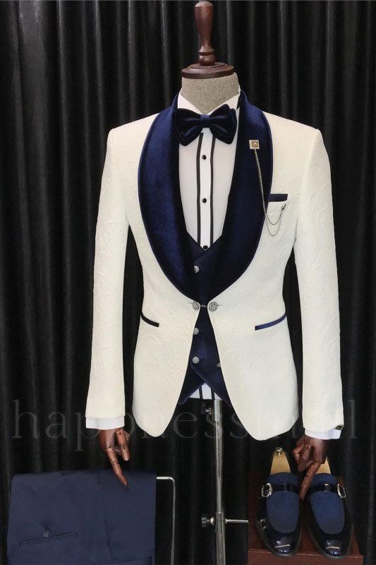 Glamoros White Three Pieces Jacquard Shawl Lapel Wedding Suits | Happnessmall