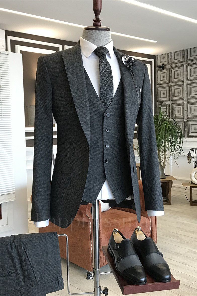 Sophia Traditional Black One Button Three-Pieces Bespoke Business Suits For Men