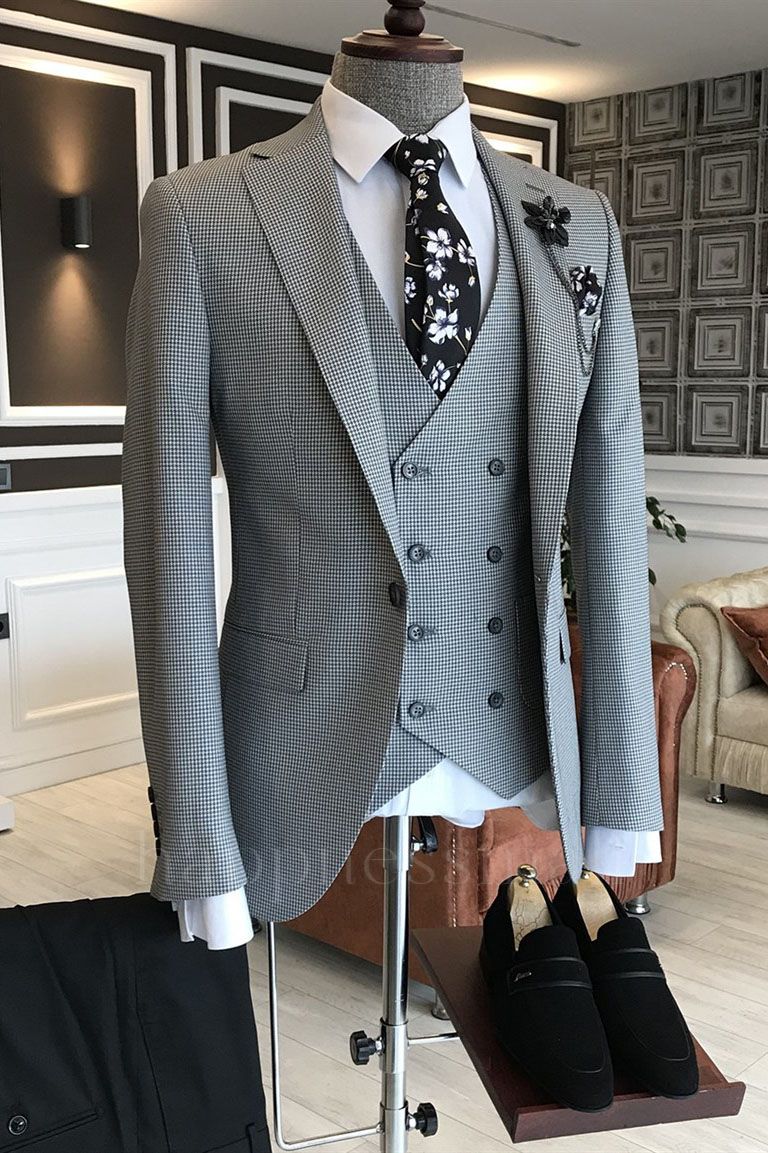 Elegant Shape Plaid Black 3-Pieces Notched Lapel Formal Business Suits