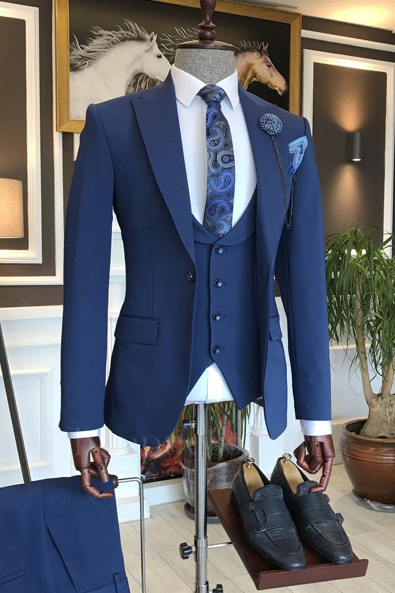 Fashion Formal Dark Blue Three Pieces Peaked Lapel Business Men Suits
