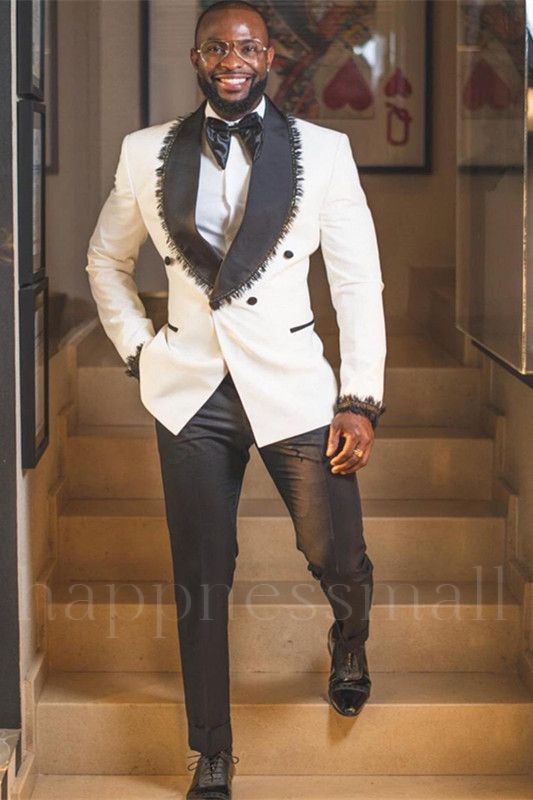 Popular Chic White Double Breasted Shawl Lapel Wedding Suits with Tassels