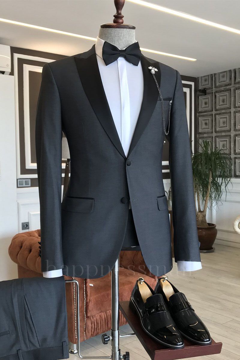 Chloe Traditional Black Peaked Lapel Single Breasted Formal Business Men Suits