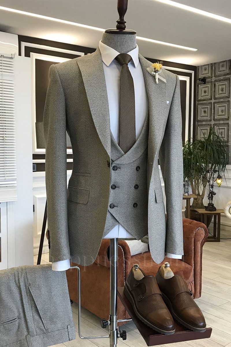 Sophia New Arrival Peaked Lapel Bespoke 3-pieces Business Suits For Men