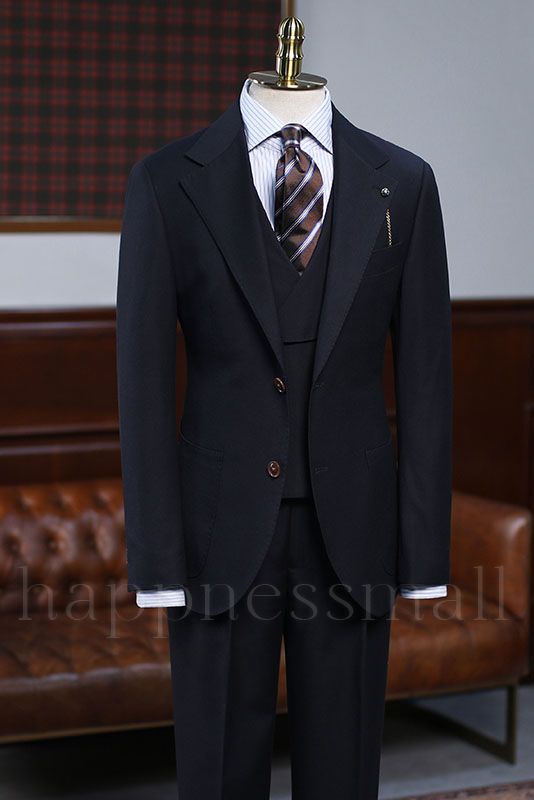 Raphaël Traditional All Black Notched Lapel Slim Fit Custom Business Suit