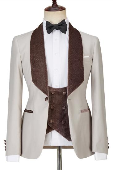 Fashionable Light Champagne Slim Fit Shawl Lapel Shiny  Three Pieces Men Suits | Happnessmall_1