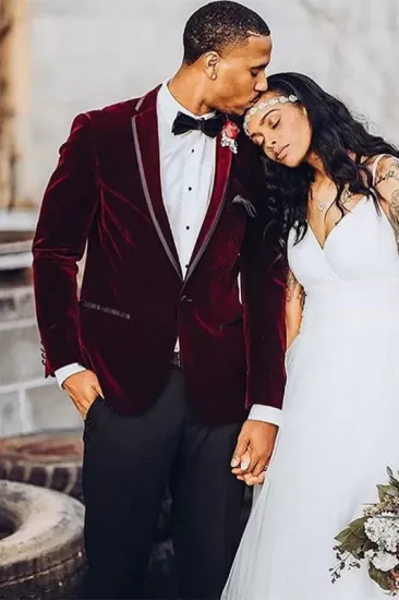 velvet-wedding-groom-suit