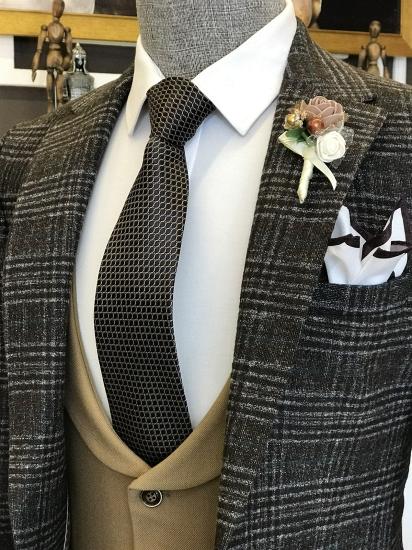 Chic Dark Grey Plaid Three Pieces Peaked Lapel Business Men Suits | Happnessmall_2
