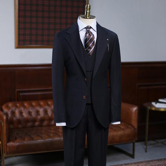 Raphaël Traditional All Black Notched Lapel Slim Fit Custom Business Suit_2