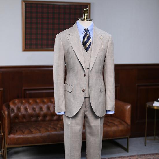 Athena Trendy Light Khaki Plaid 3 Pieces Bespoke Business Suit_2
