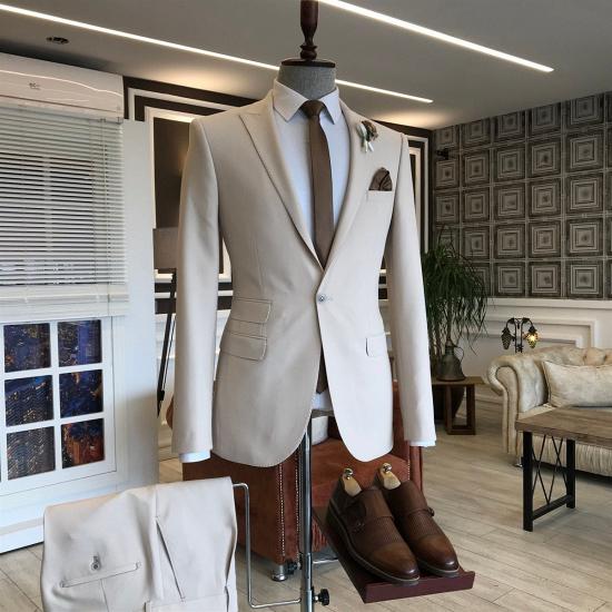 Stylish Light Khaki Peaked Lapel One Button 3 Flaps Men Suits  | happnessmall_2