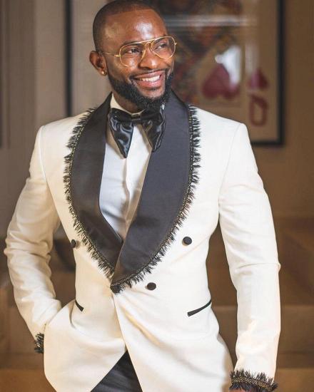Popular Chic White Double Breasted Shawl Lapel Wedding Suits with Tassels_2